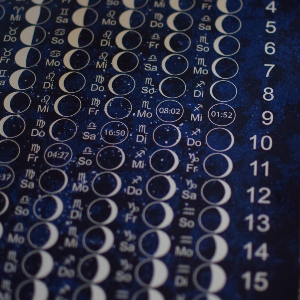 Mondkalender 2026 Poster DIN A2 gefalzt