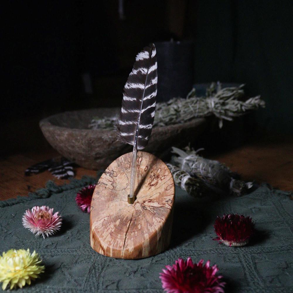 Kleine Räucherfeder