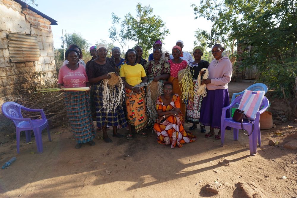 Sisal Korb mit Lederhenkel