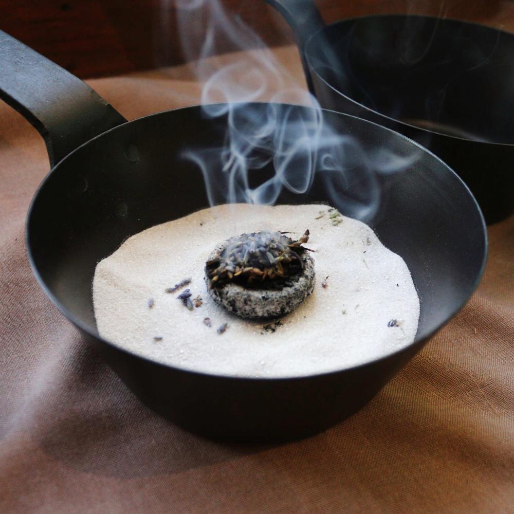 Allgäuer Räucherpfanne 'artemisia' gebläut