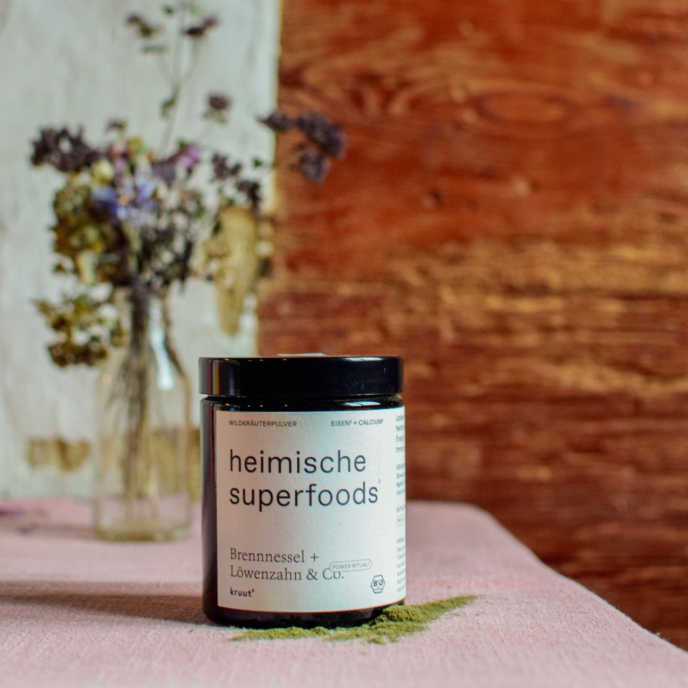 Kruut Heimische Superfoods  Wildkräuterpulver
